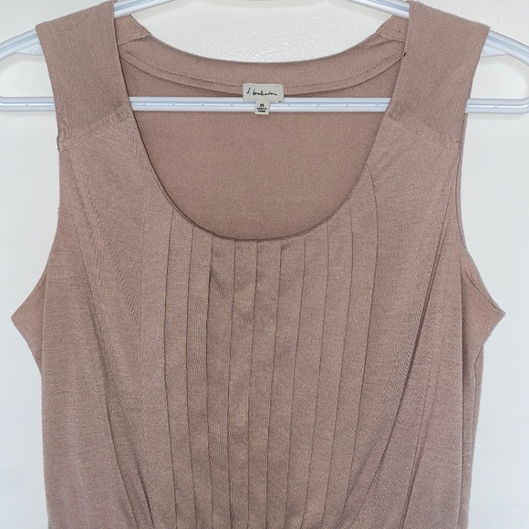 Babaton pleated peplum top - Picture 2 of 3